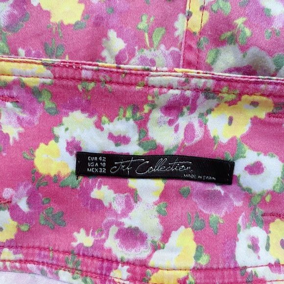 Zara Floral Shorts - Picture 5 of 5